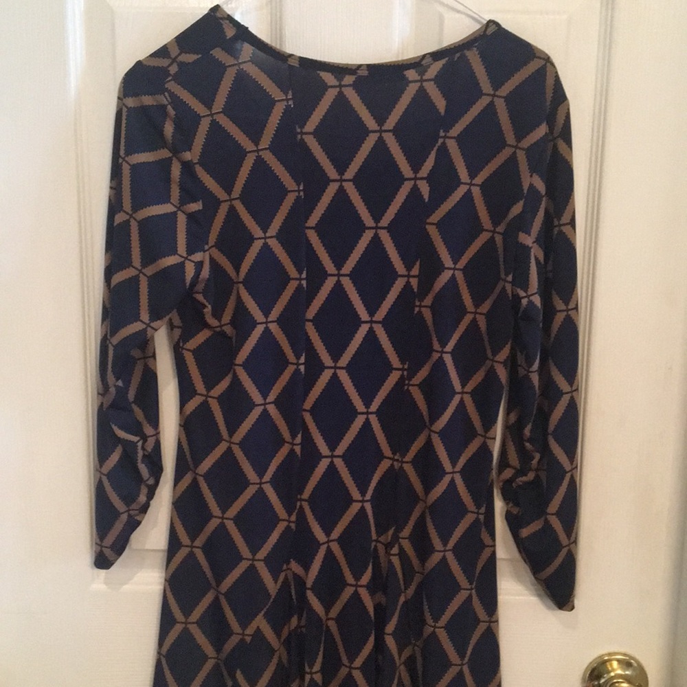 Dress - Picture 3 of 3